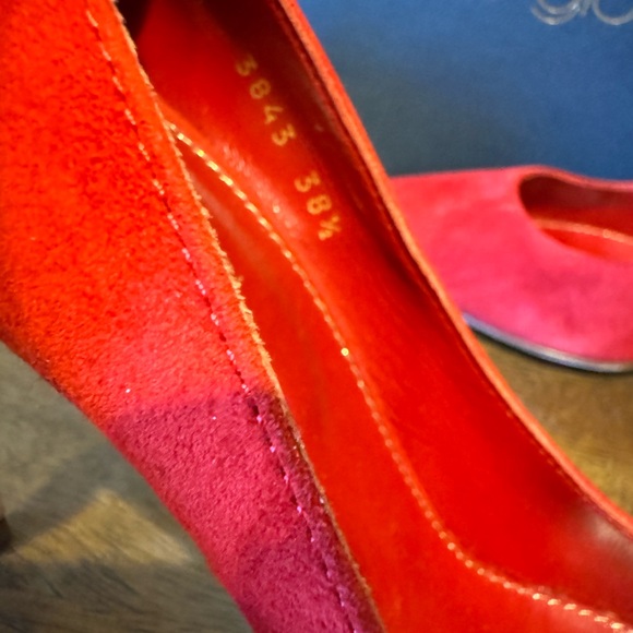 SERGIO ROSSI EUC Godiva Suede Pointed Toe Pumps Heels BB Royal Mary Red 38.5 - Picture 5 of 11